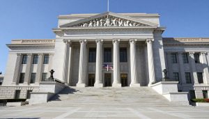 Los Angeles courthouse where car accident cases are heard